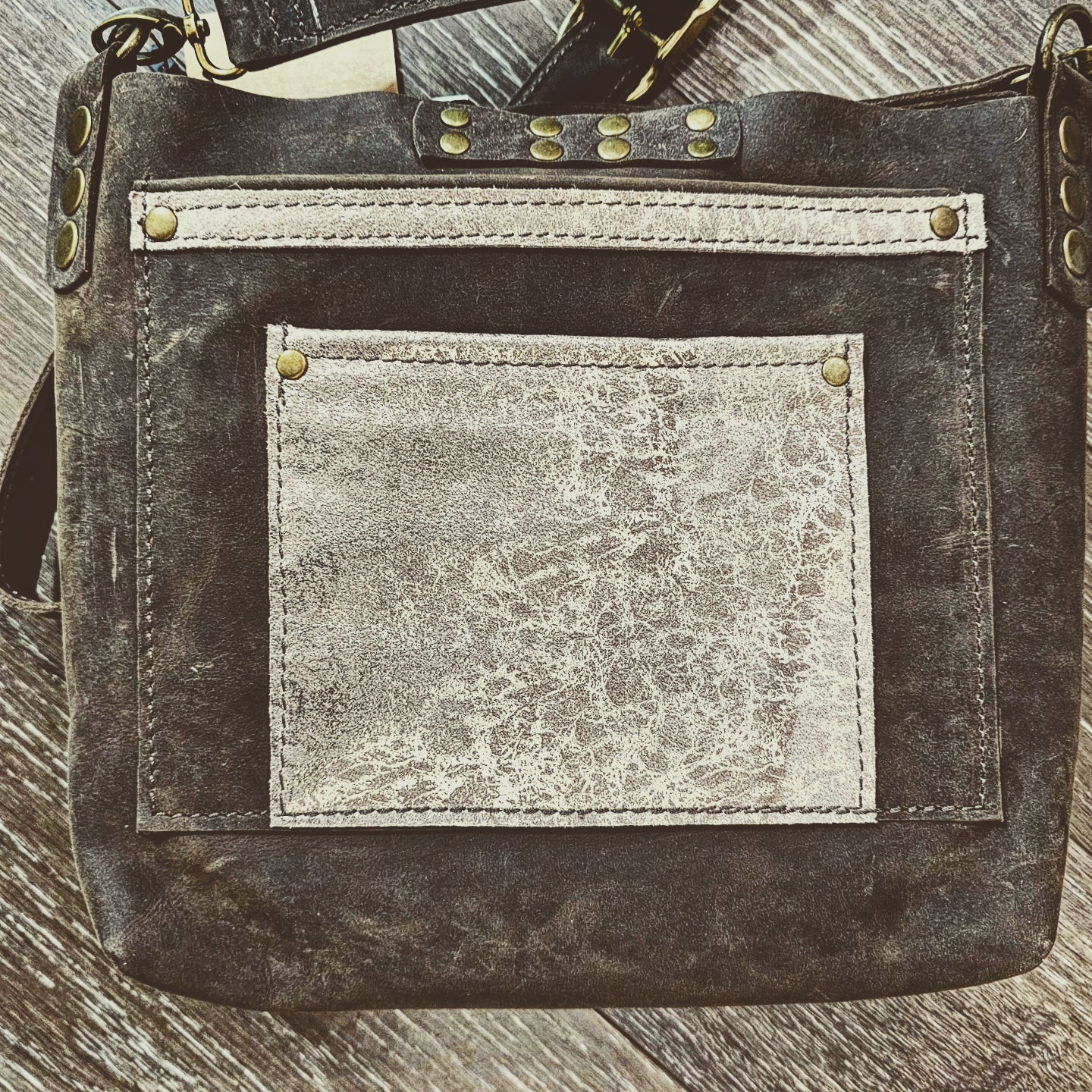 CARNN crossbody bag foil