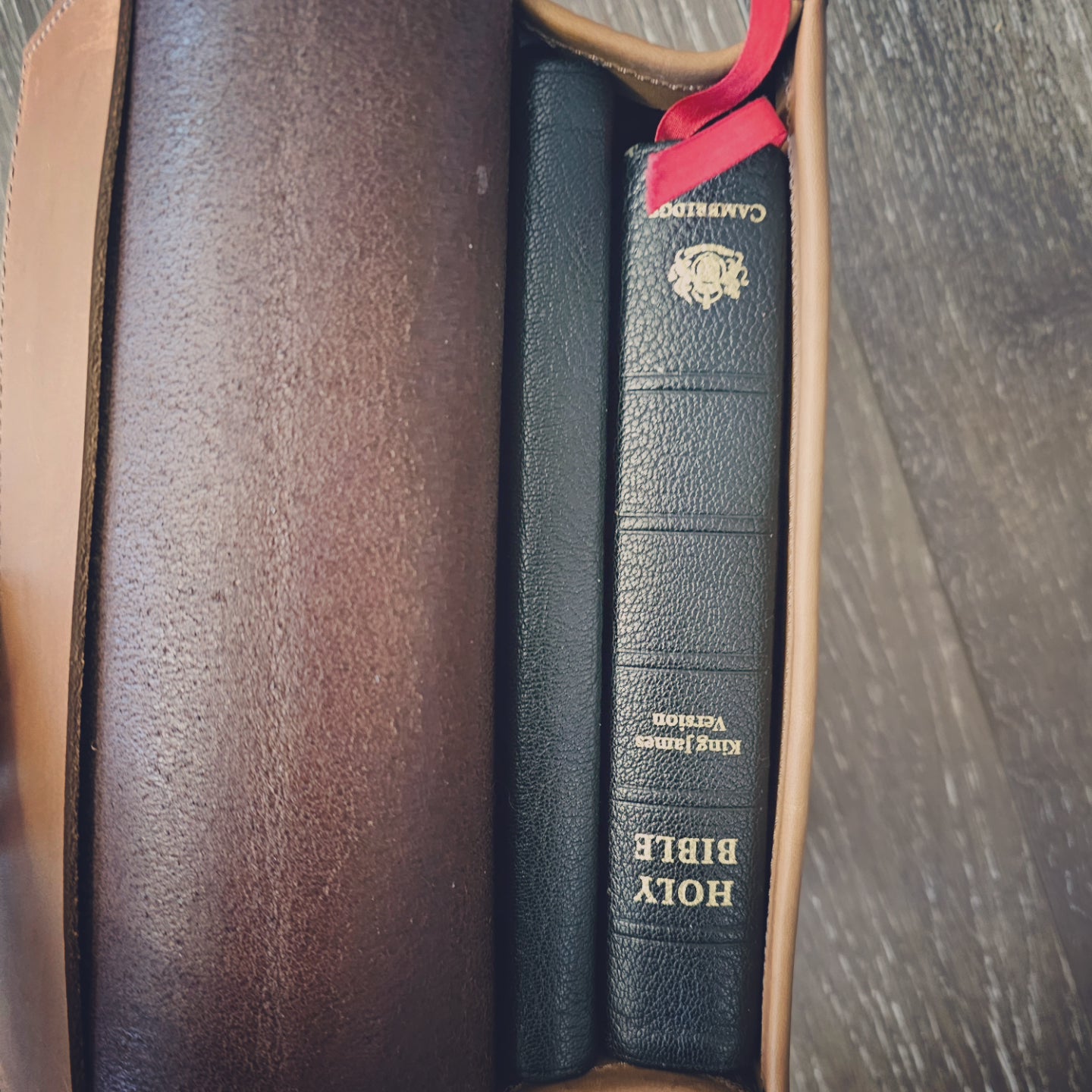 Bracken Bible Bag With Decorative Snap Closure