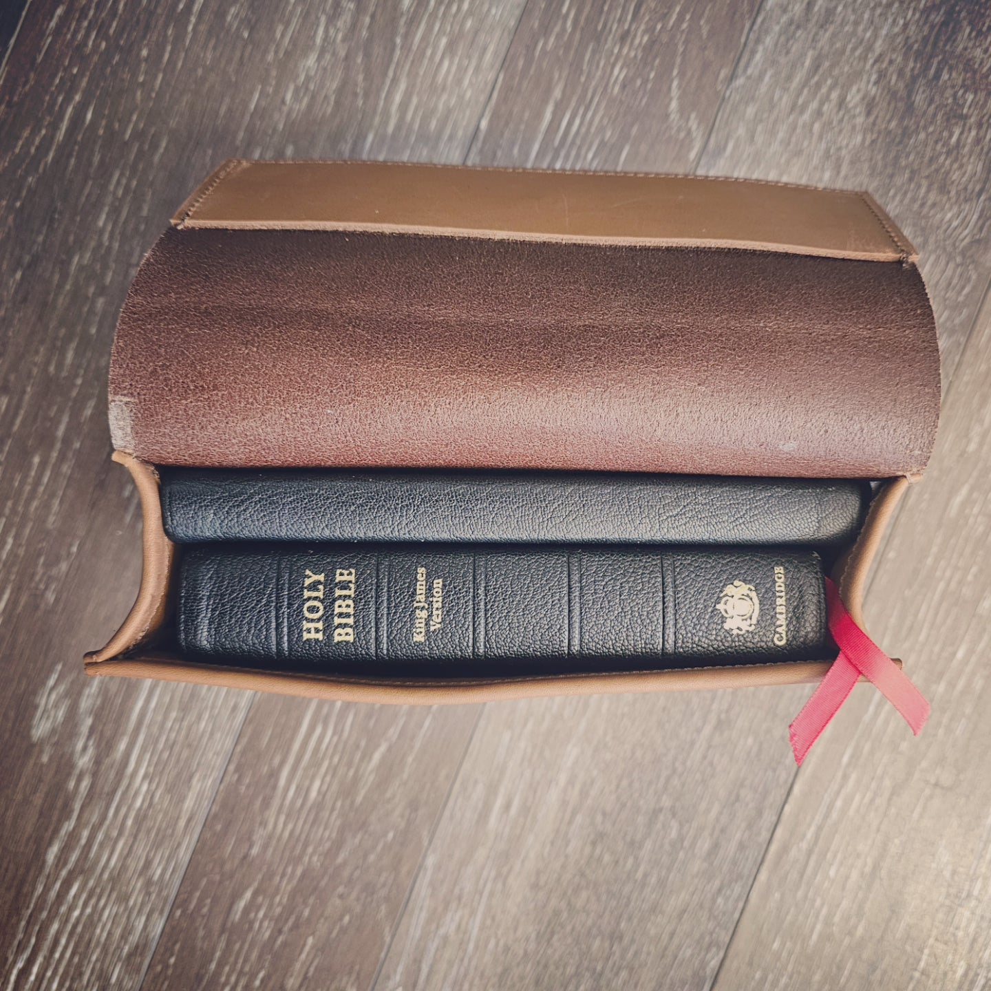 Bracken Bible Bag With Decorative Snap Closure