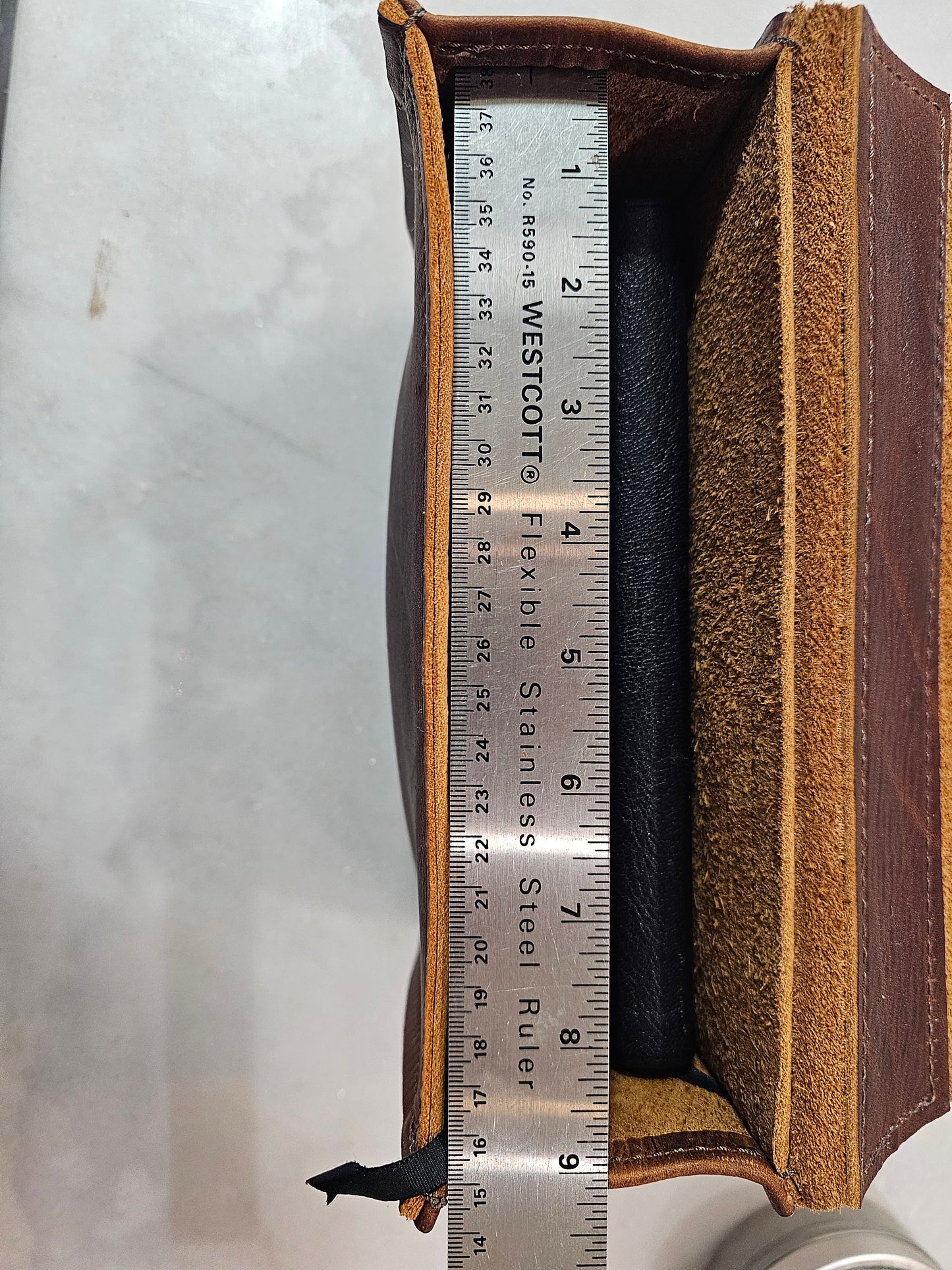 1802 thick but soft leather bible bag