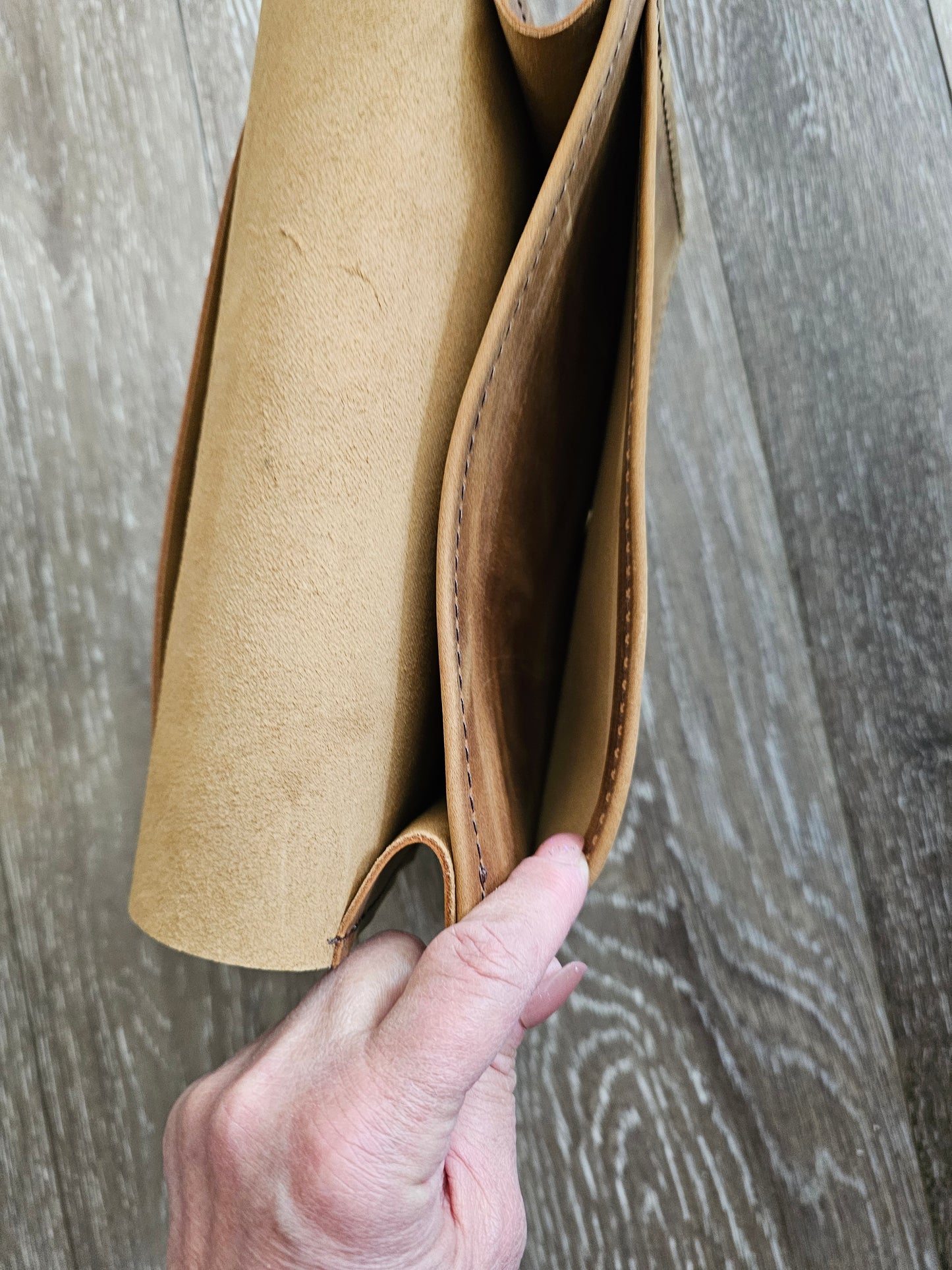 Karmel Leather Bible Bag