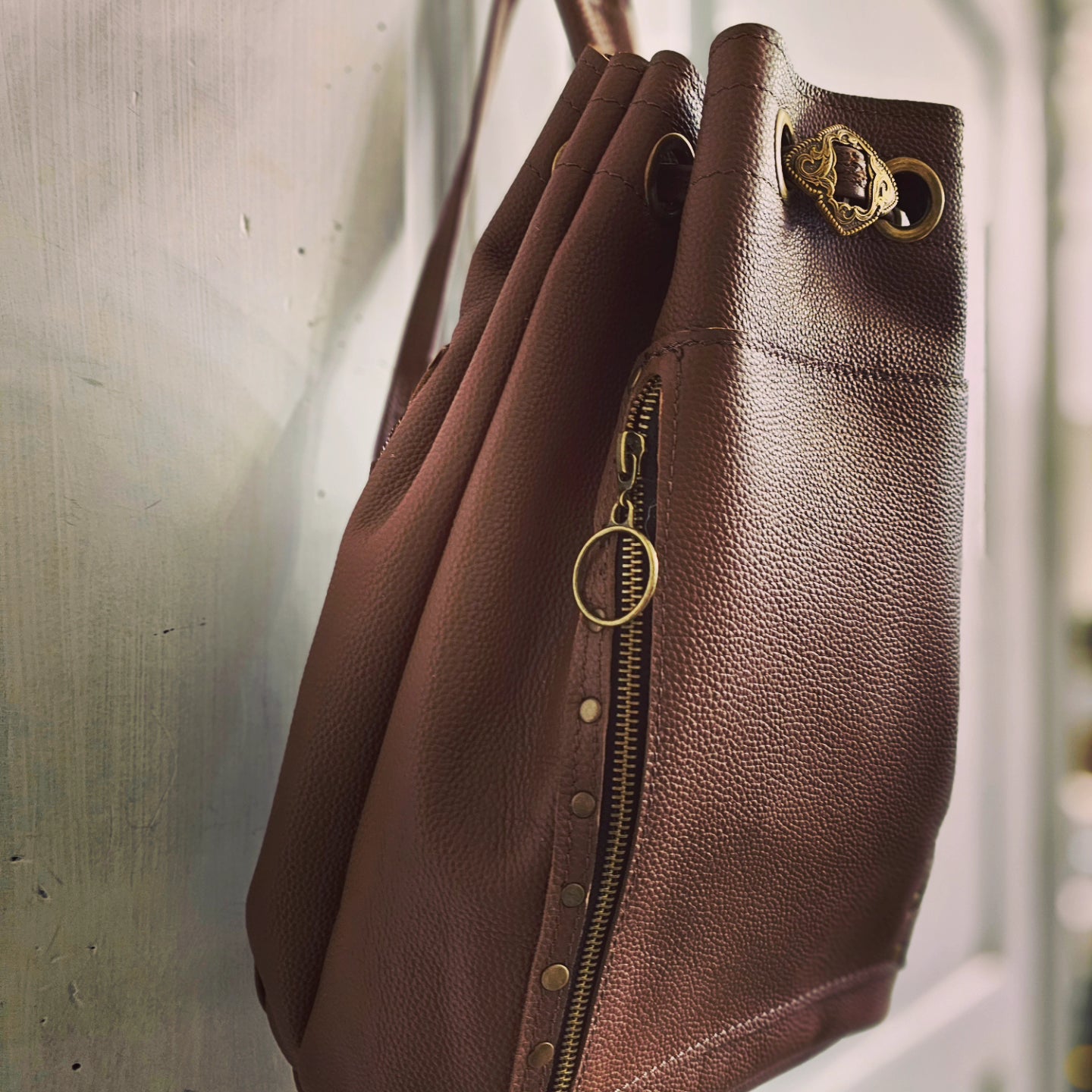 Elbow Creek Three large pockets. Backpack. Soft leather