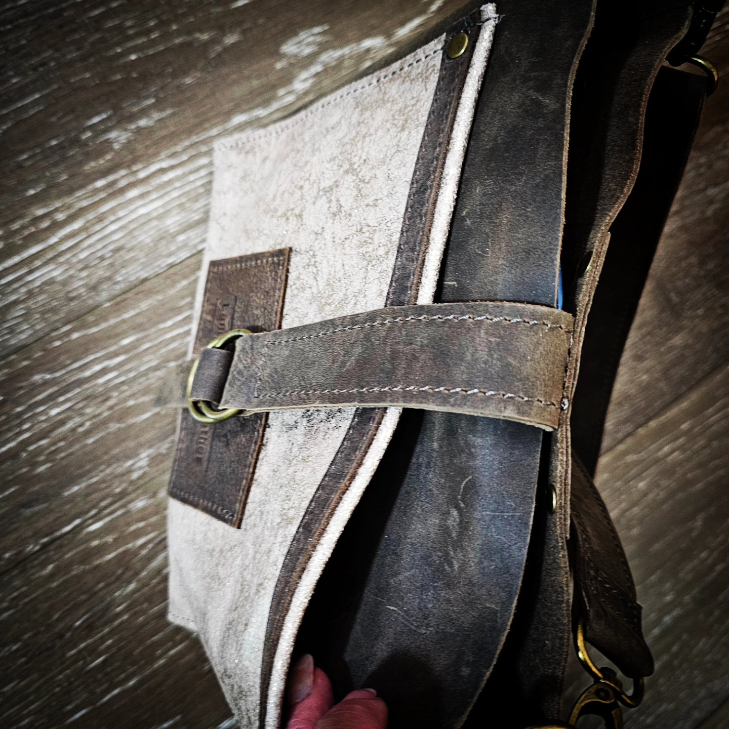 CARNN crossbody bag foil
