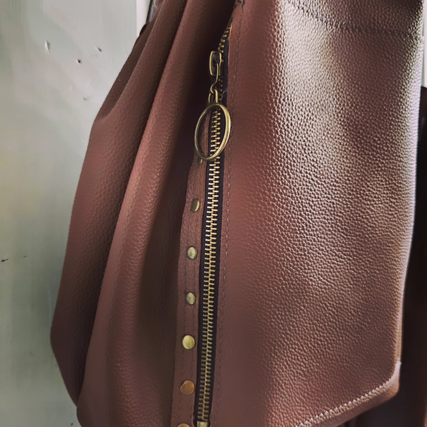 Elbow Creek Three large pockets. Backpack. Soft leather