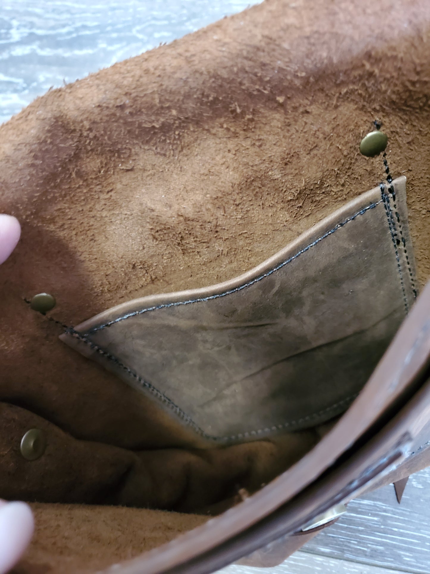 Winchester Saddle Crossbody - Brass Rose