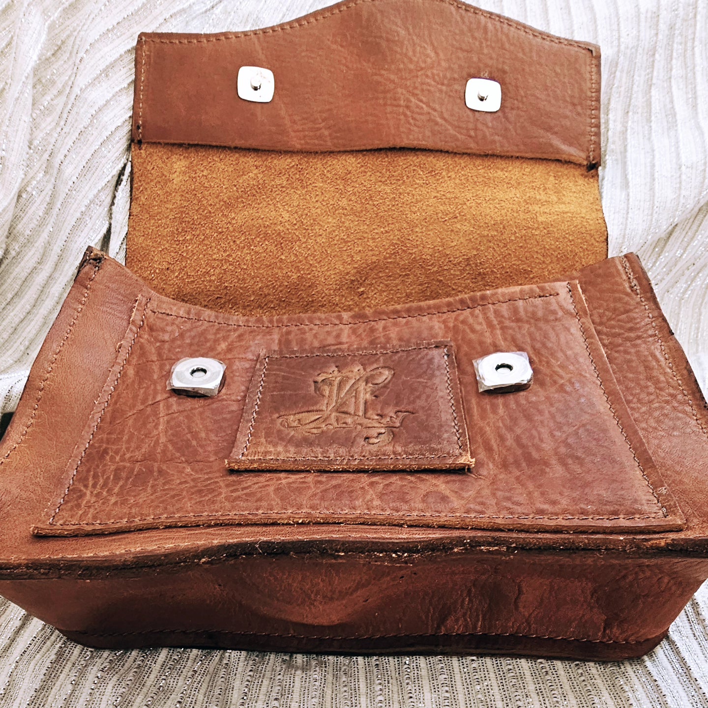 1802 Steer Bible Bag with Handle and Raw Edge