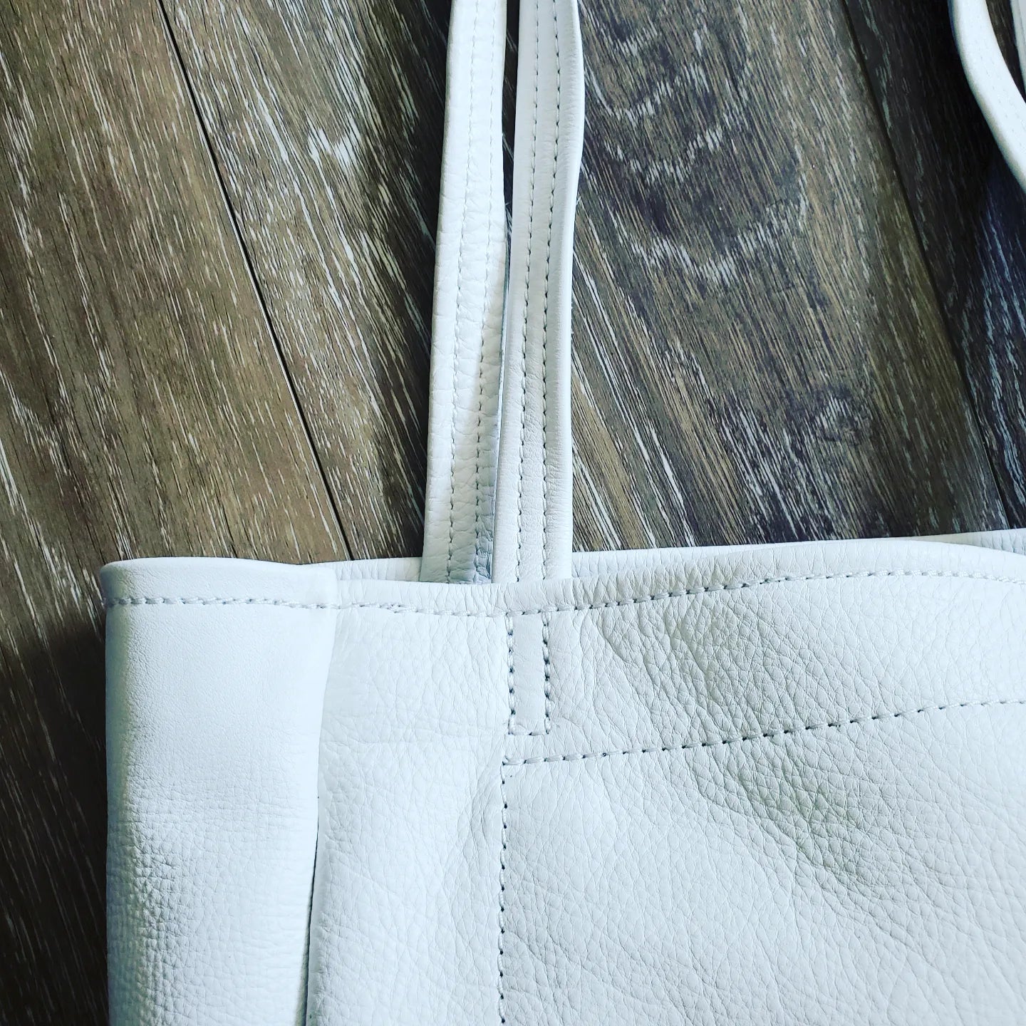 Feather White Tote19