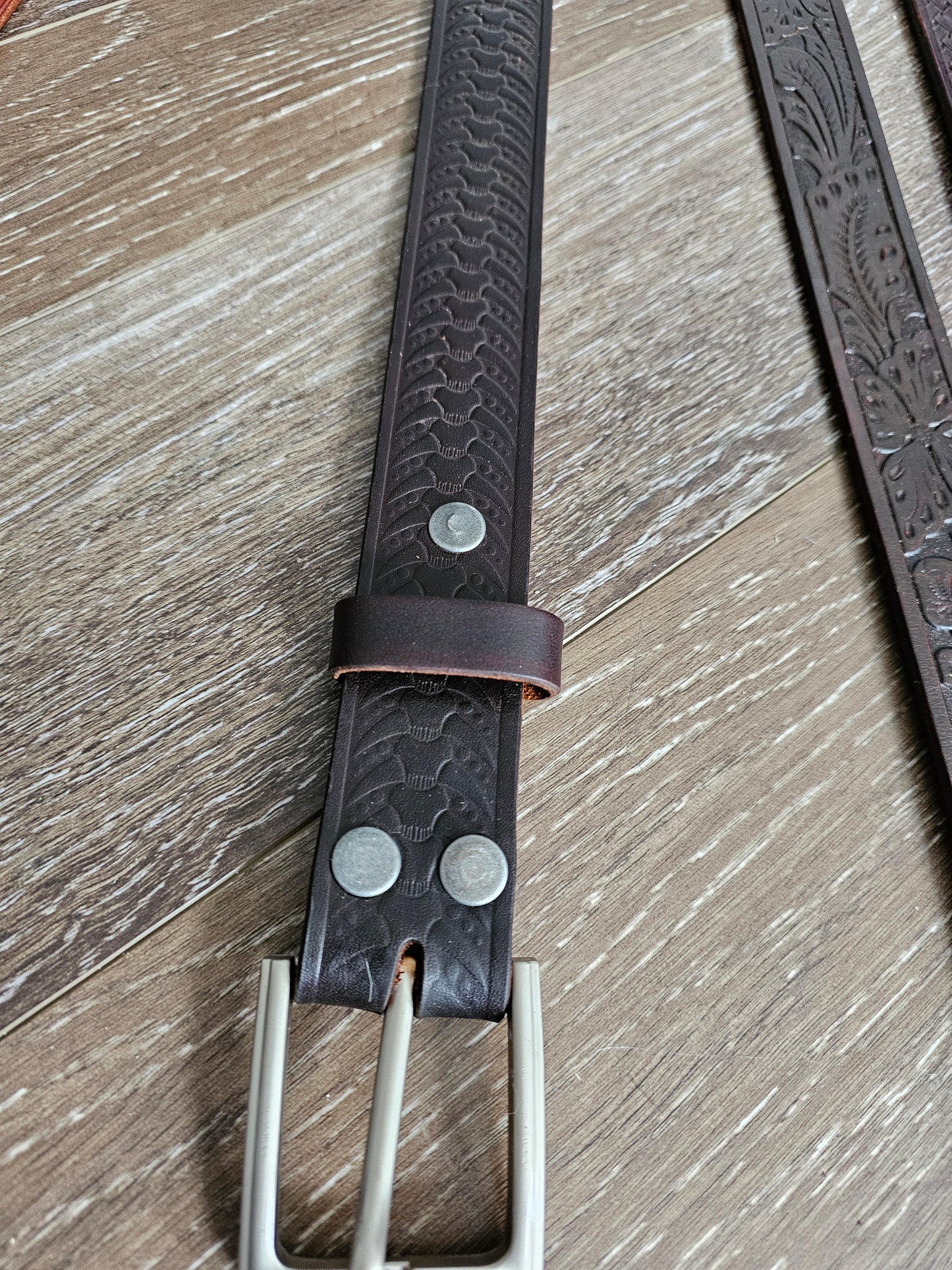 BELT LUXURY BLACK        EMBOSSED BULL HORNS